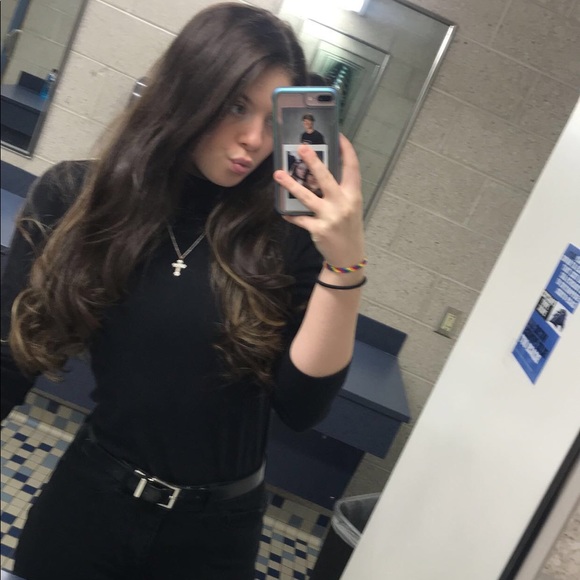 Meet your posher, Bailey - Picture 5 of 6